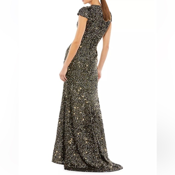 NWOT - MAC DUGGAL Metallic Cap-Sleeve Gown in Black Gold - Picture 13 of 16